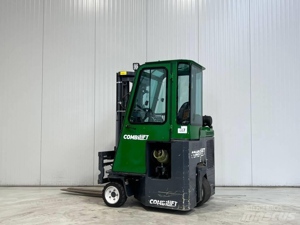 Combilift CB2500 lpg Stivuitoare cu patru brate