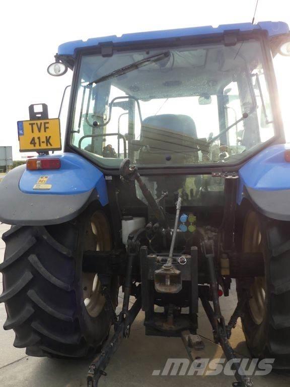 New Holland T5060 Tractoare
