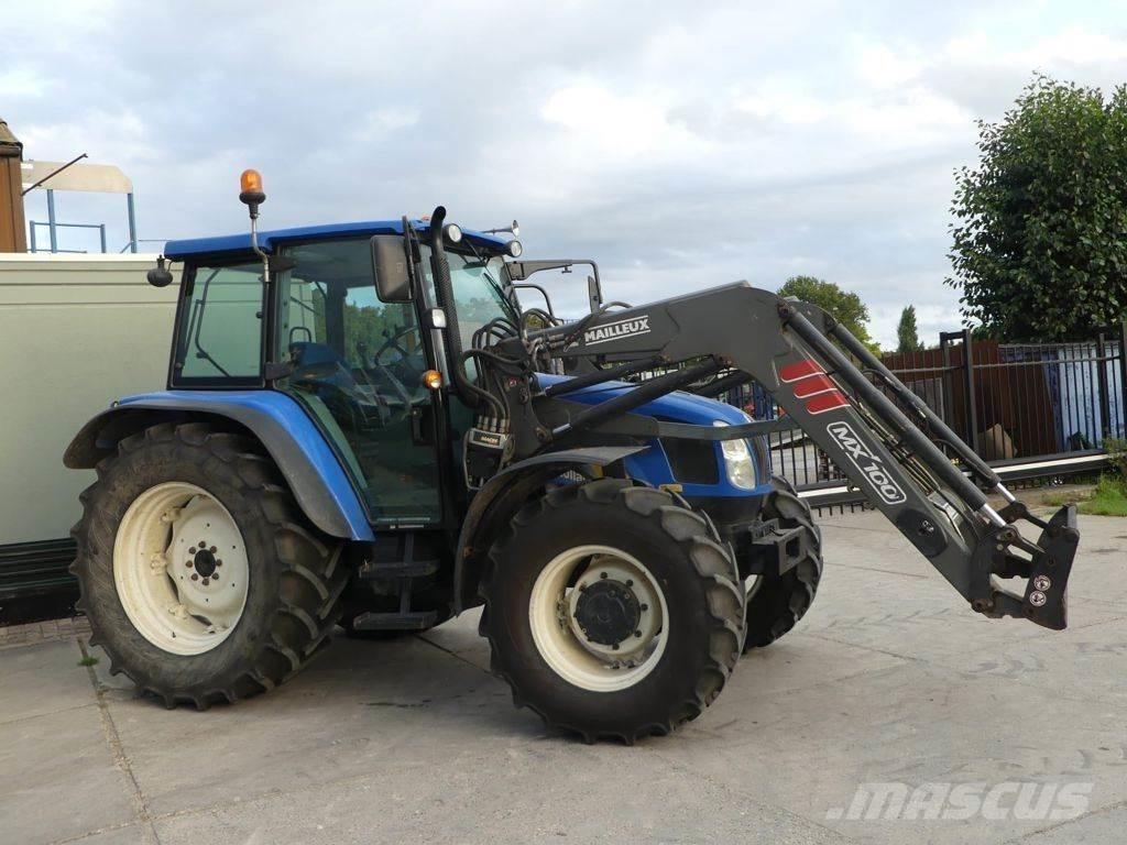 New Holland T5060 Tractoare