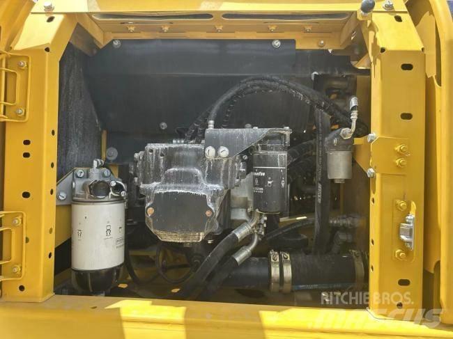 Komatsu PC 240-8 Excavatoare pe șenile
