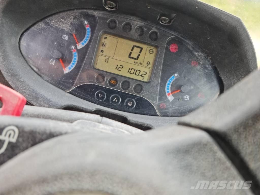 Hitachi ZW 220 Incarcator pe pneuri