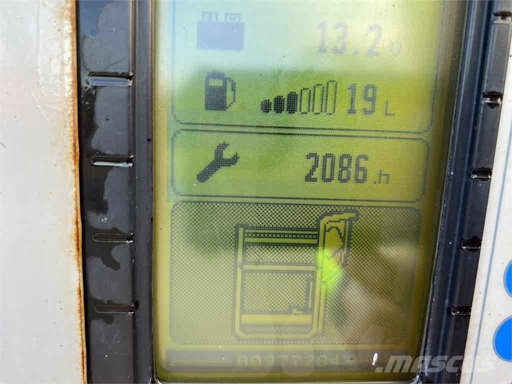 Manitou 160ATJ RC Nacele cu brat articulat