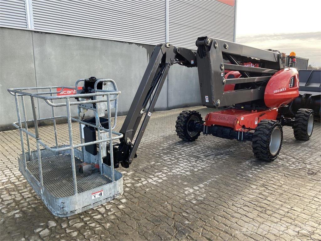Manitou 160ATJ RC Nacele cu brat articulat