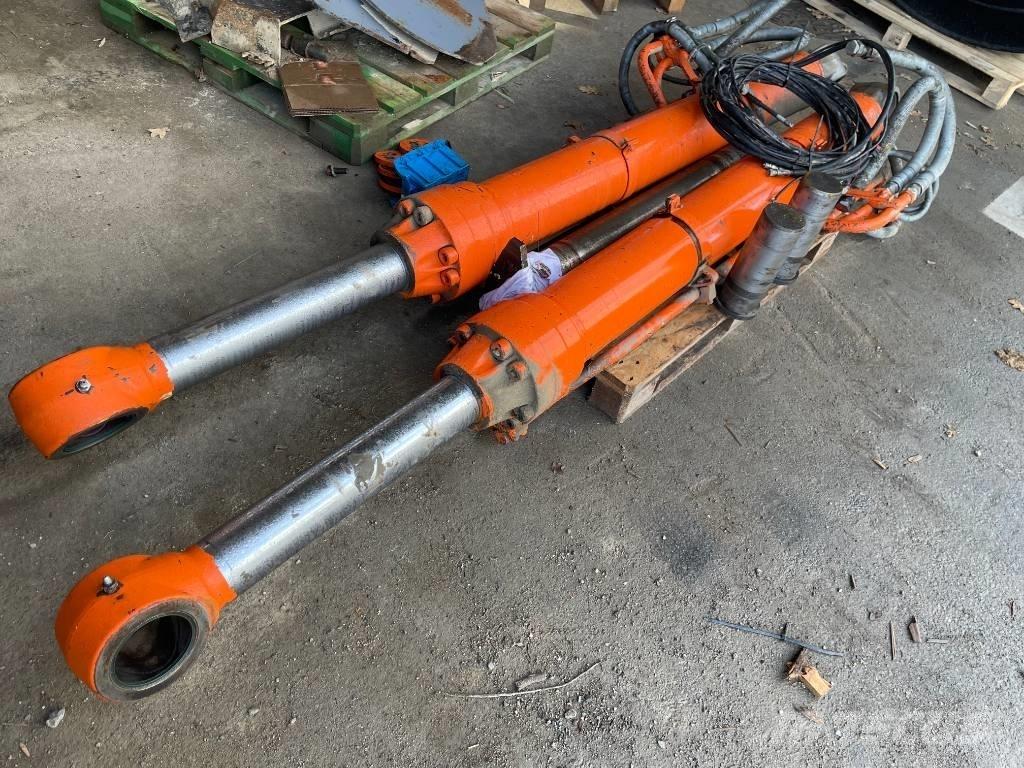 Hitachi ZX490LCH-6 Excavatoare pe șenile

