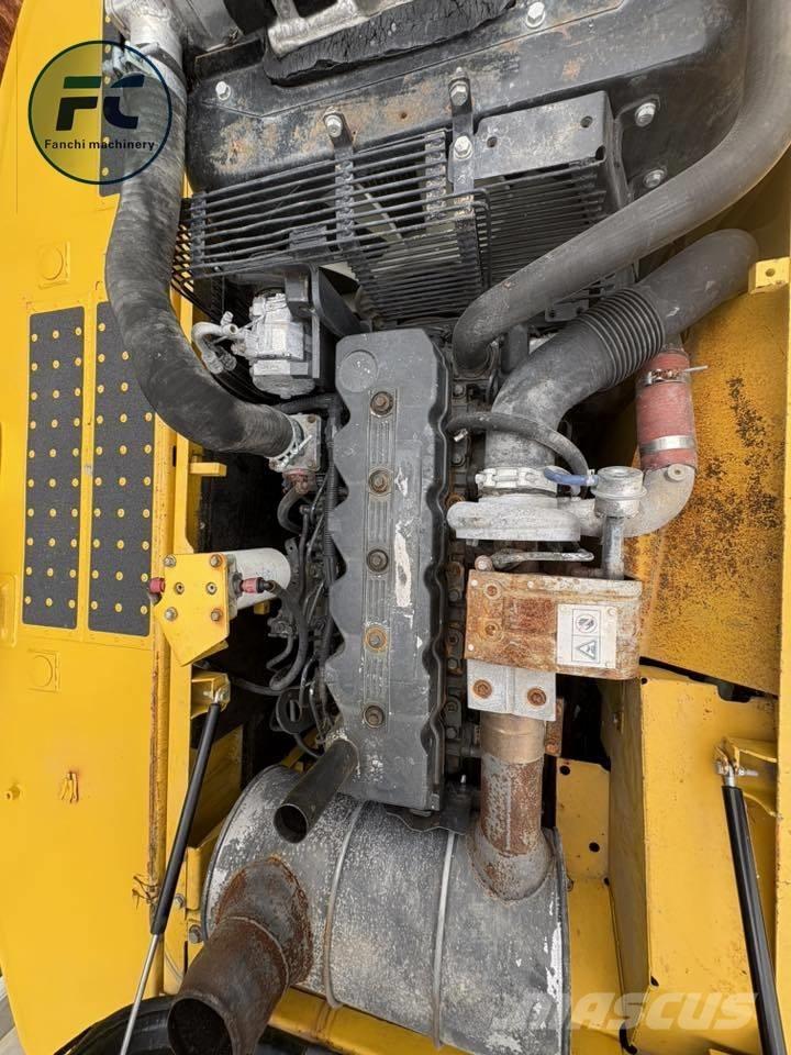 Komatsu PC 240 LC Excavatoare pe șenile
