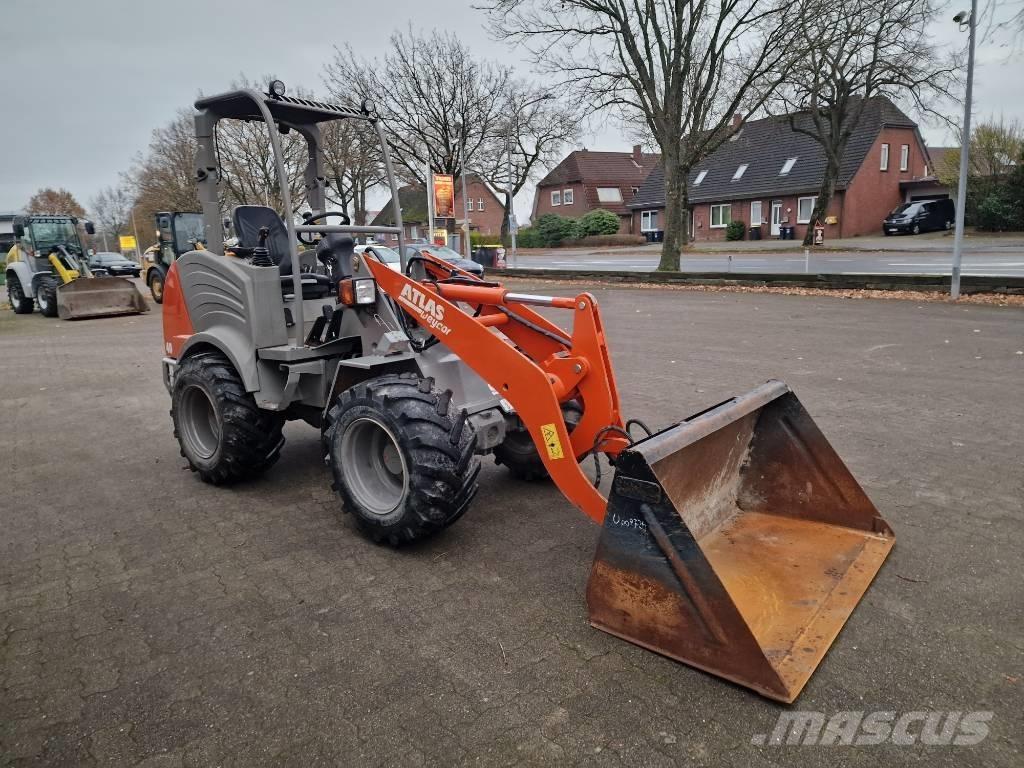 Atlas AR 40 Incarcator pe pneuri