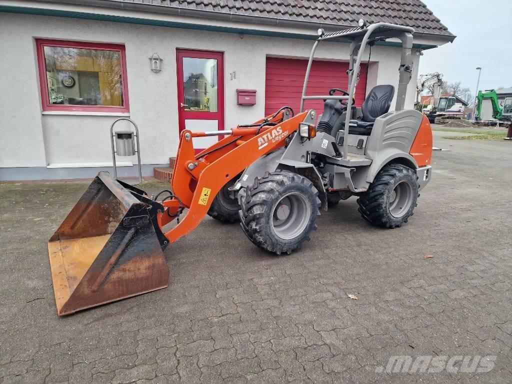 Atlas AR 40 Incarcator pe pneuri