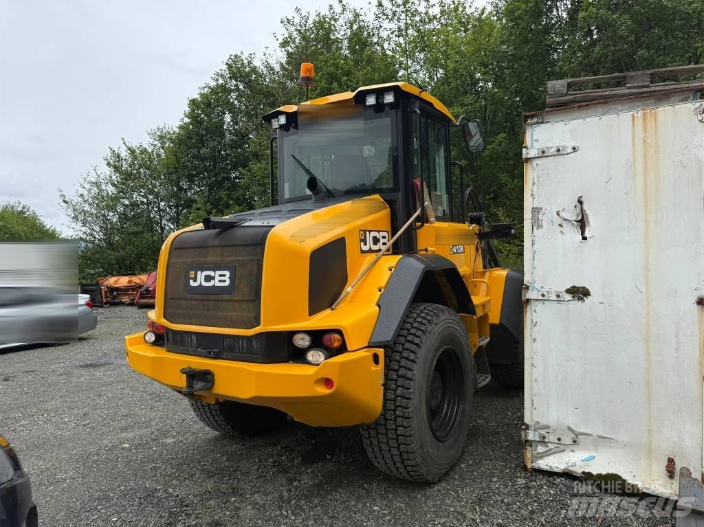 JCB 413K Incarcator pe pneuri