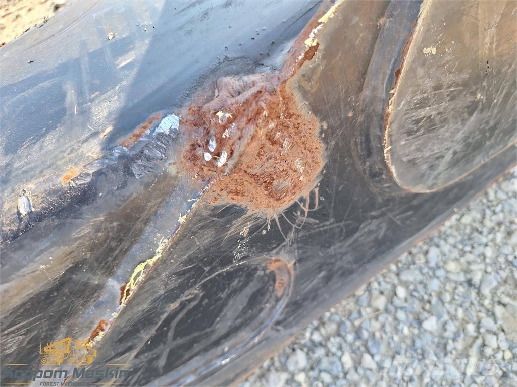 Loglift 210 Macarale pentru culegatoare