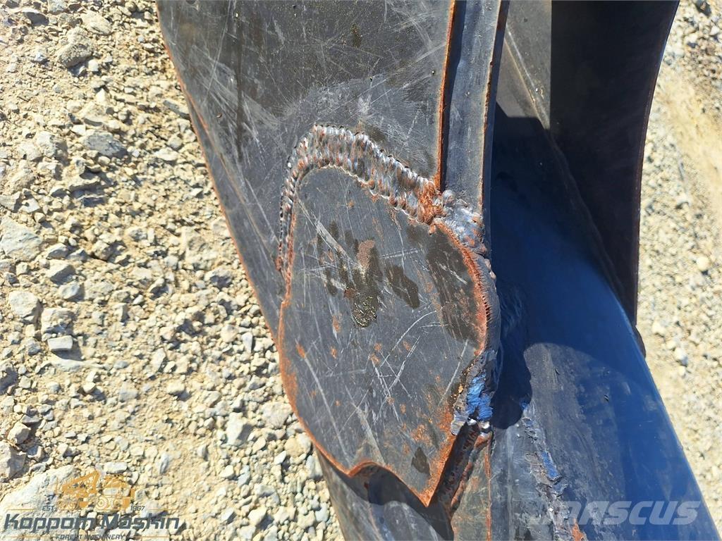 Loglift 210 Macarale pentru culegatoare