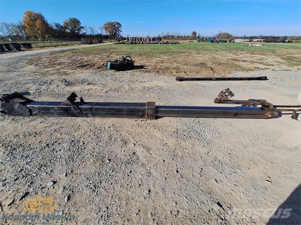 Loglift 210 Macarale pentru culegatoare