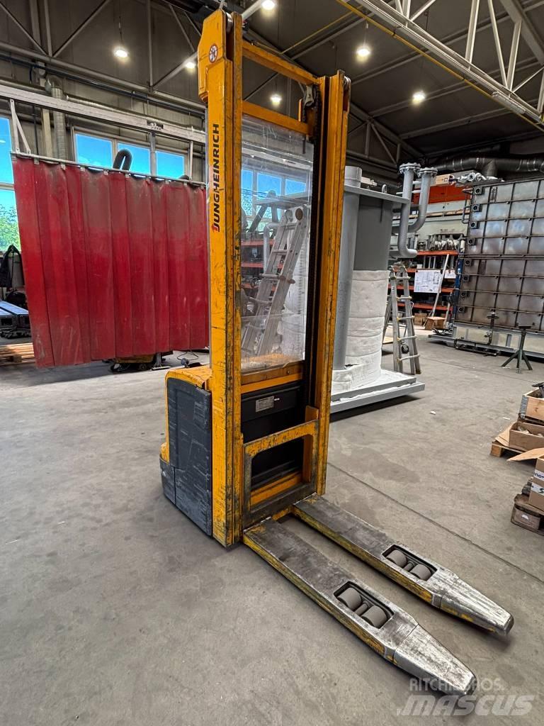 Jungheinrich EJC220 Transpaleta manuala