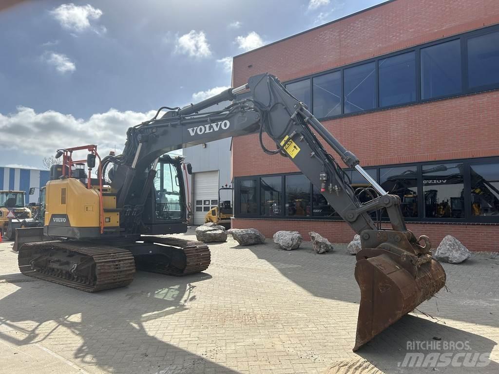 Volvo ECR145 Excavatoare pe șenile
