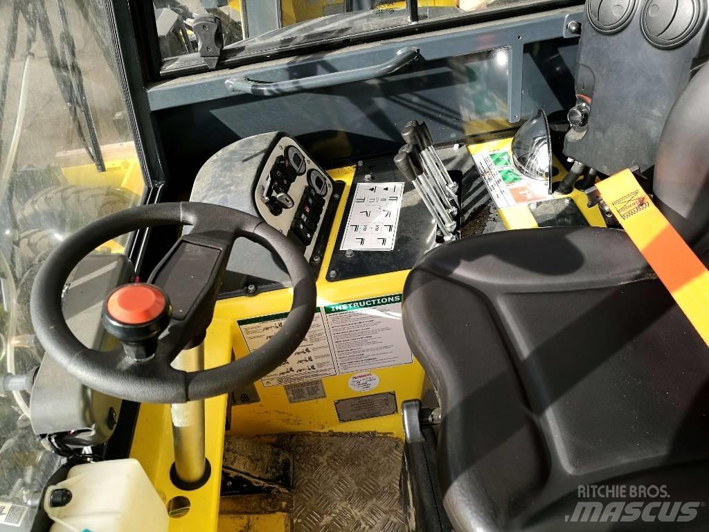 Moffett M8 35.3 Masini de teren dificil