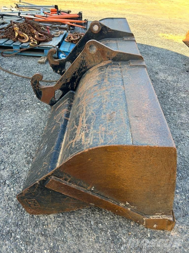 CAT 420F2 IT Buldoexcavatoare