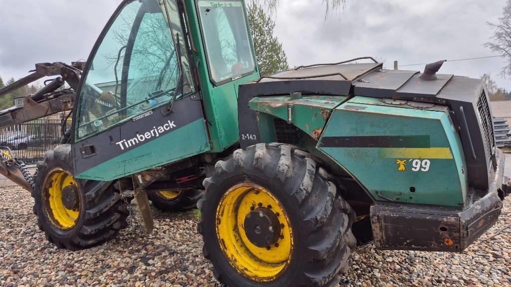 John Deere 870B Combine forestiere