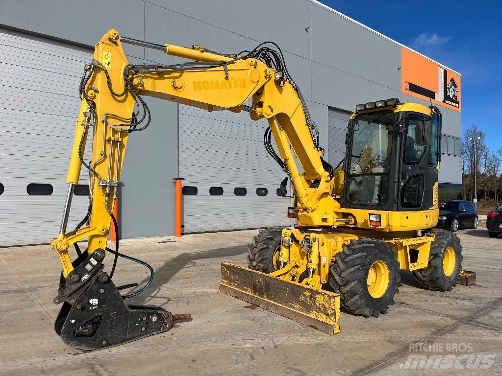 Komatsu PW 98 MR-8 Excavatoare cu roti