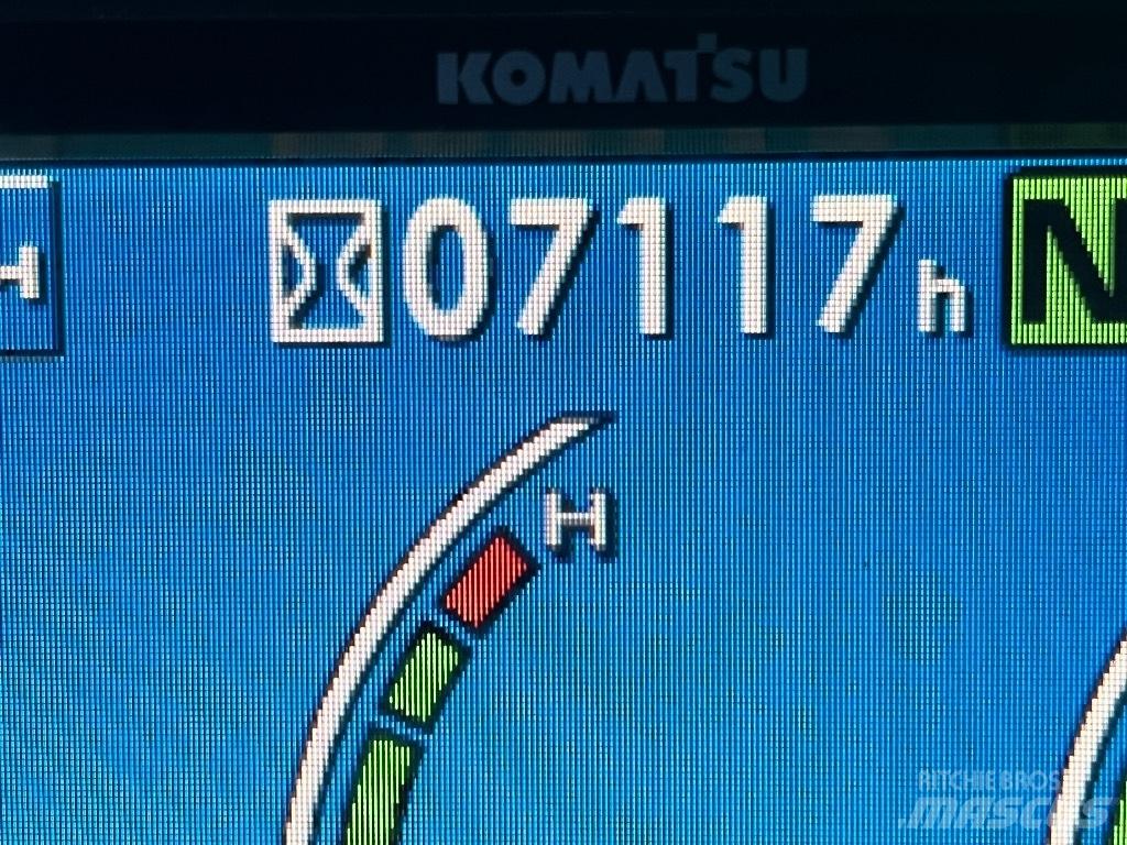 Komatsu PW 98 MR-8 Excavatoare cu roti
