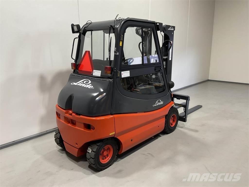Linde E25P - 02 Stivuitor electric