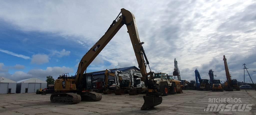 CAT 330 FLN Excavatoare cu brat lung