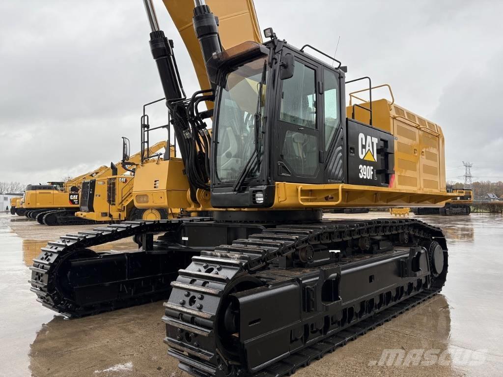 CAT 390F Long Reach Excavatoare cu brat lung
