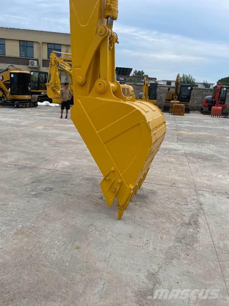 Komatsu pc220-7 Excavatoare pe șenile
