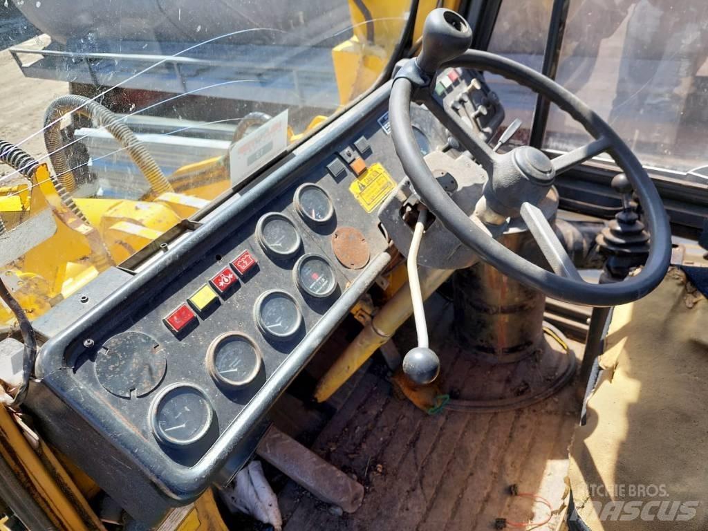 Hanomag 35D Incarcator pe pneuri
