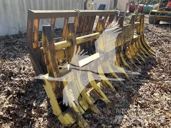 Komatsu D65PX Scarificatoare