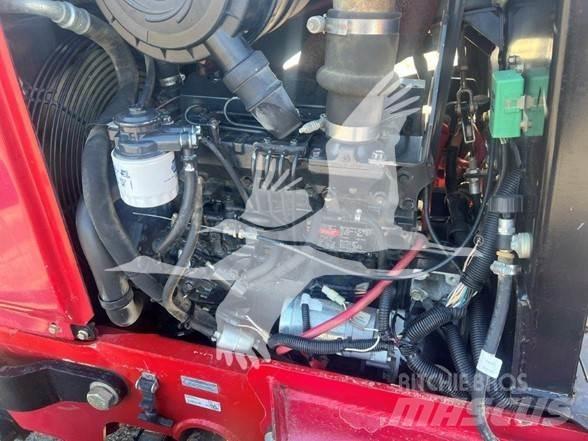 Toro RT600 Excavatoare de santuri