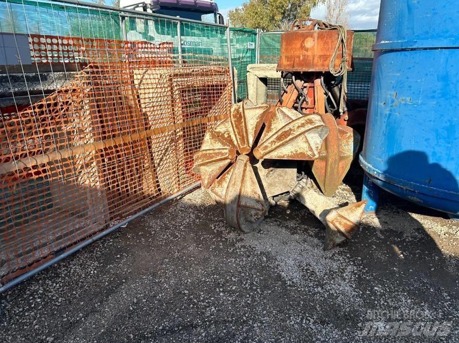 Liebherr A316 Paleta de manipulare