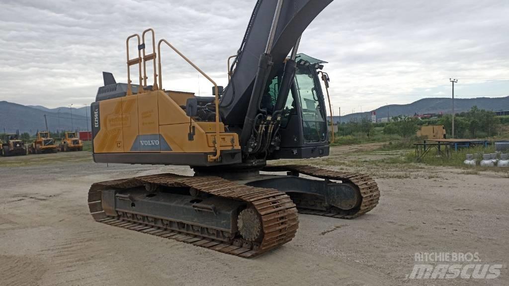 Volvo EC 250 EL Excavatoare pe șenile
