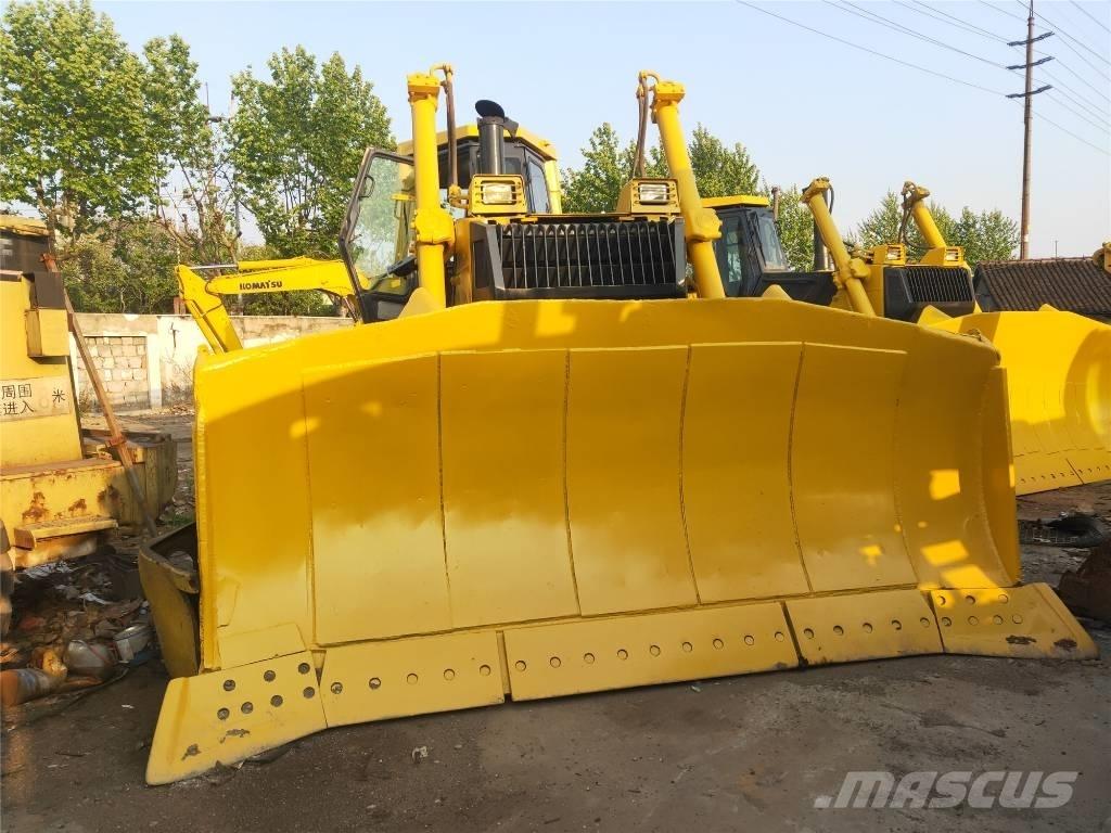 Komatsu D155AX-5 Buldozere pe senile