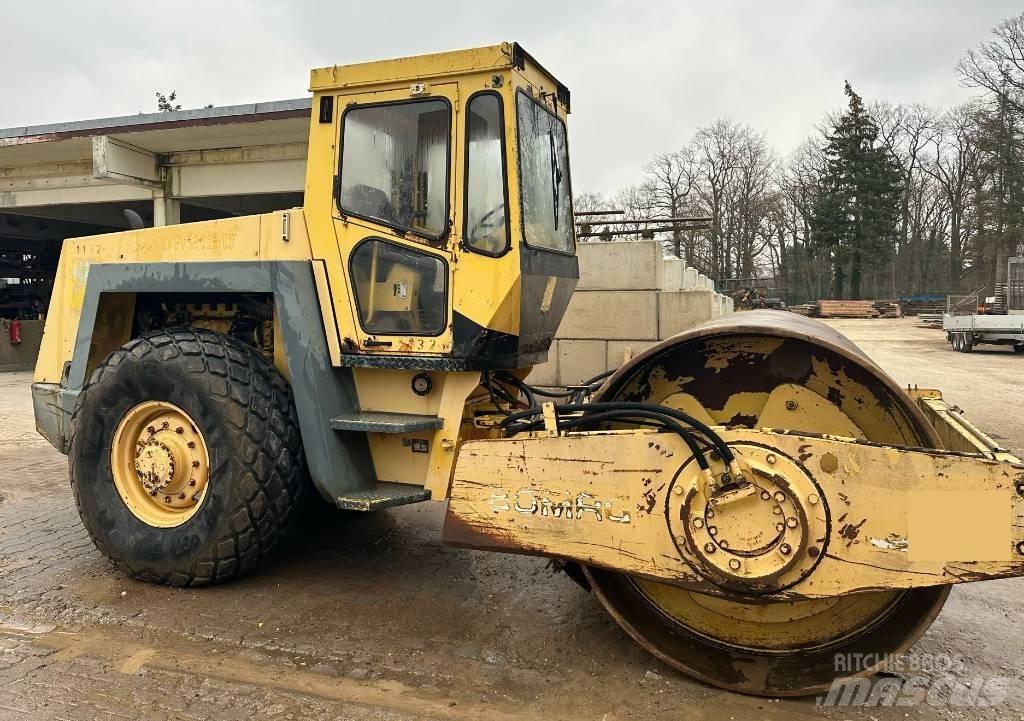 Bomag BW 213 D Compactoare monocilindrice