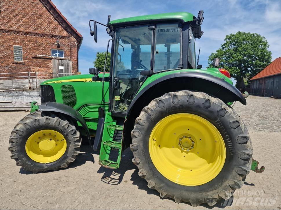 John Deere 6520 Tractoare
