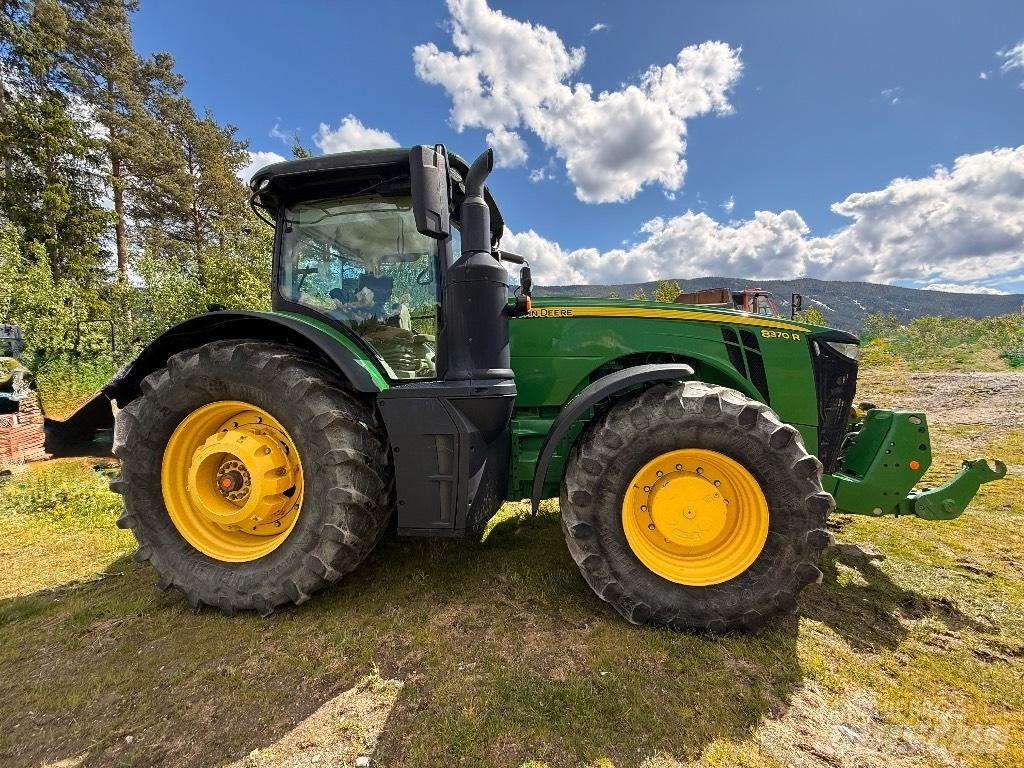 John Deere 8370 R Tractoare