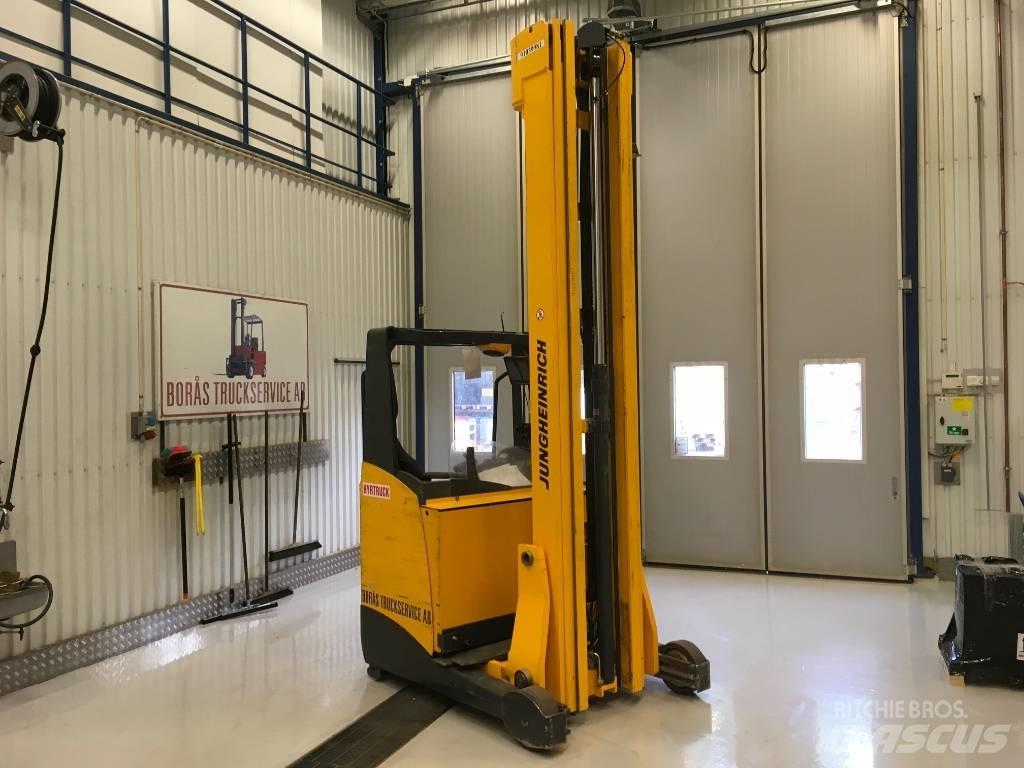 Jungheinrich ETV 216 Stivuitor cu catarg retractabil