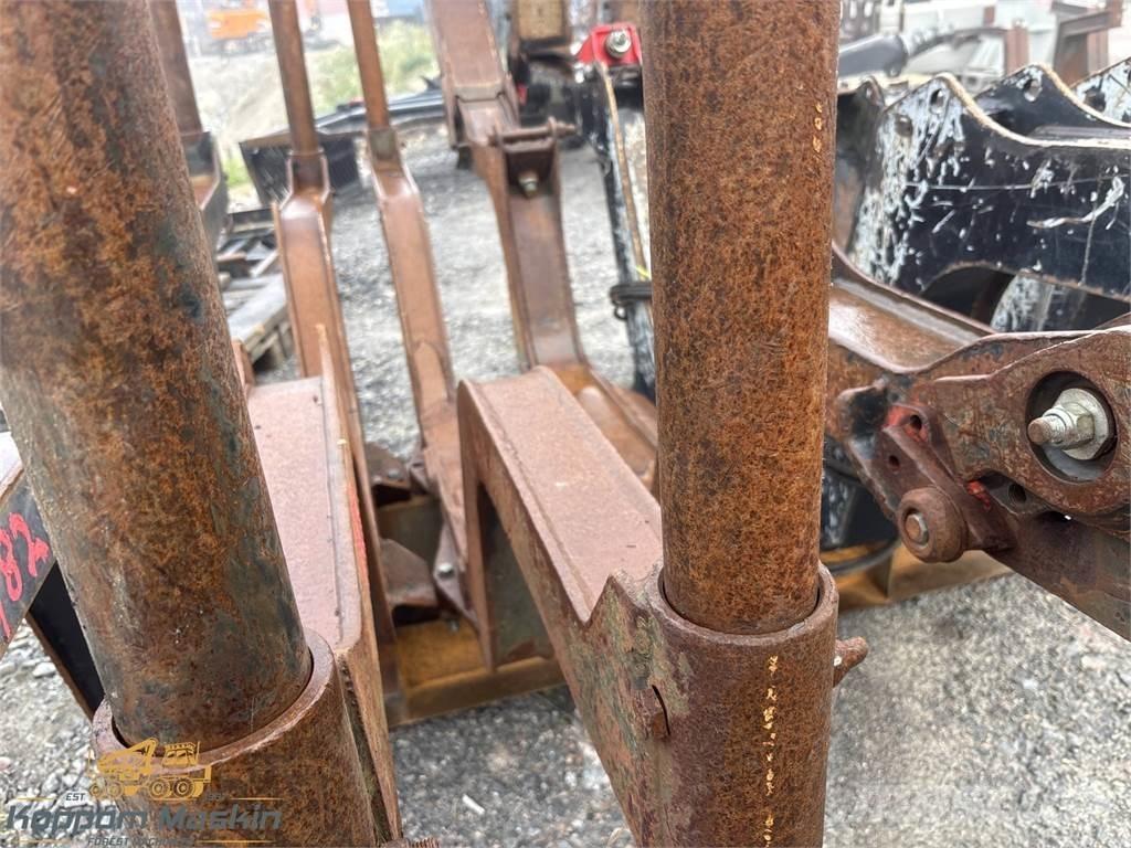 Valmet 840 Alte componente