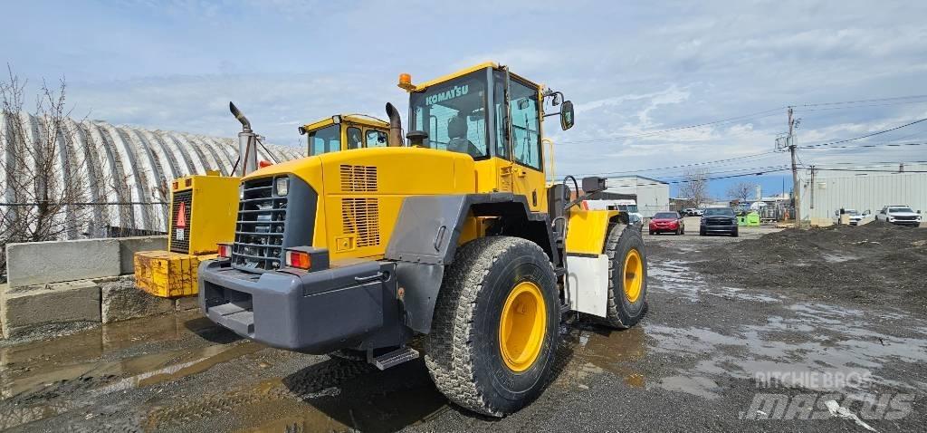 Komatsu WA 200 Incarcator pe pneuri