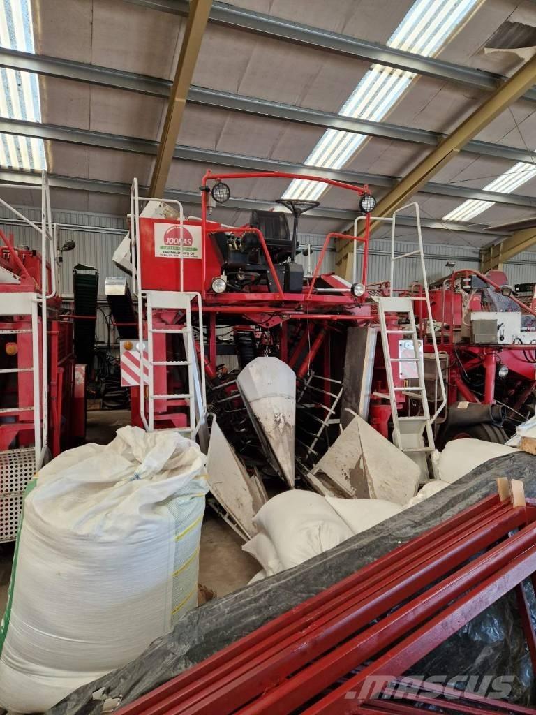  JOONAS 1500 Combine de secerat