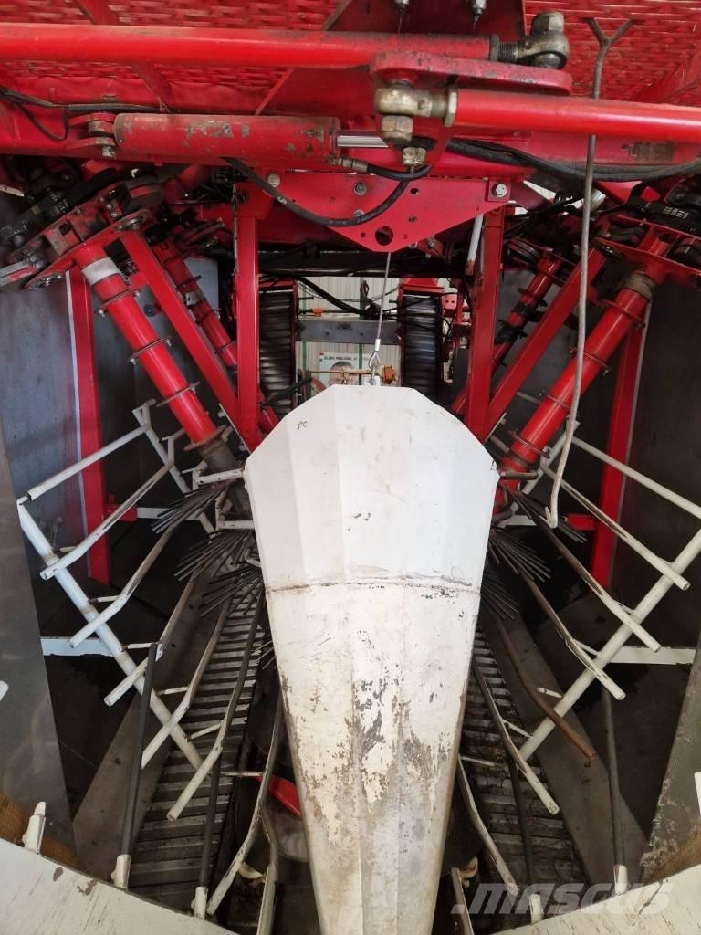 JOONAS 1500 Combine de secerat