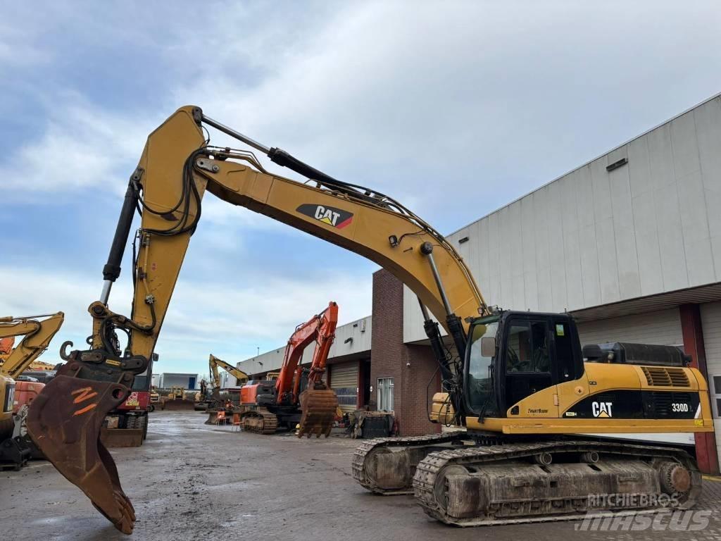 CAT 330 D L Excavatoare pe șenile
