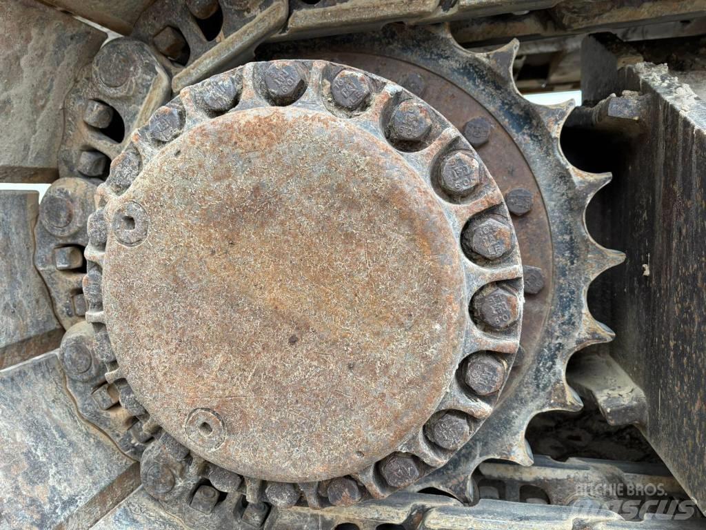 CAT 330 D L Excavatoare pe șenile
