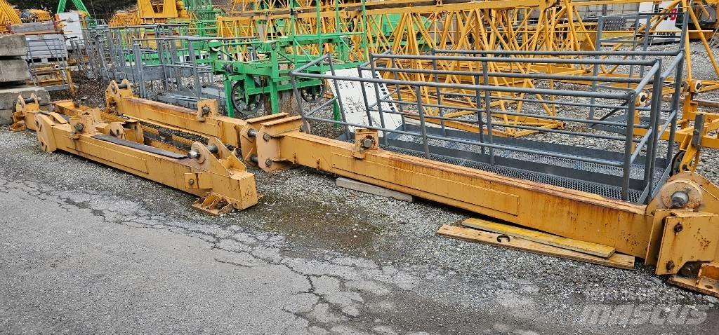Liebherr 200 EC-H 10 Macarale turn