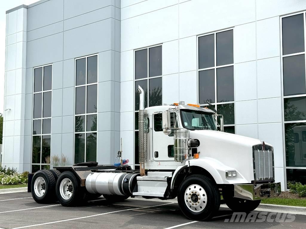 Kenworth T800 Autotractoare