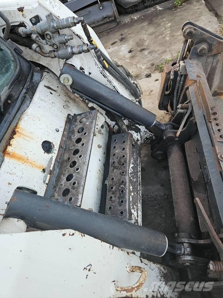 Bobcat S 250 Incarcator pe pneuri