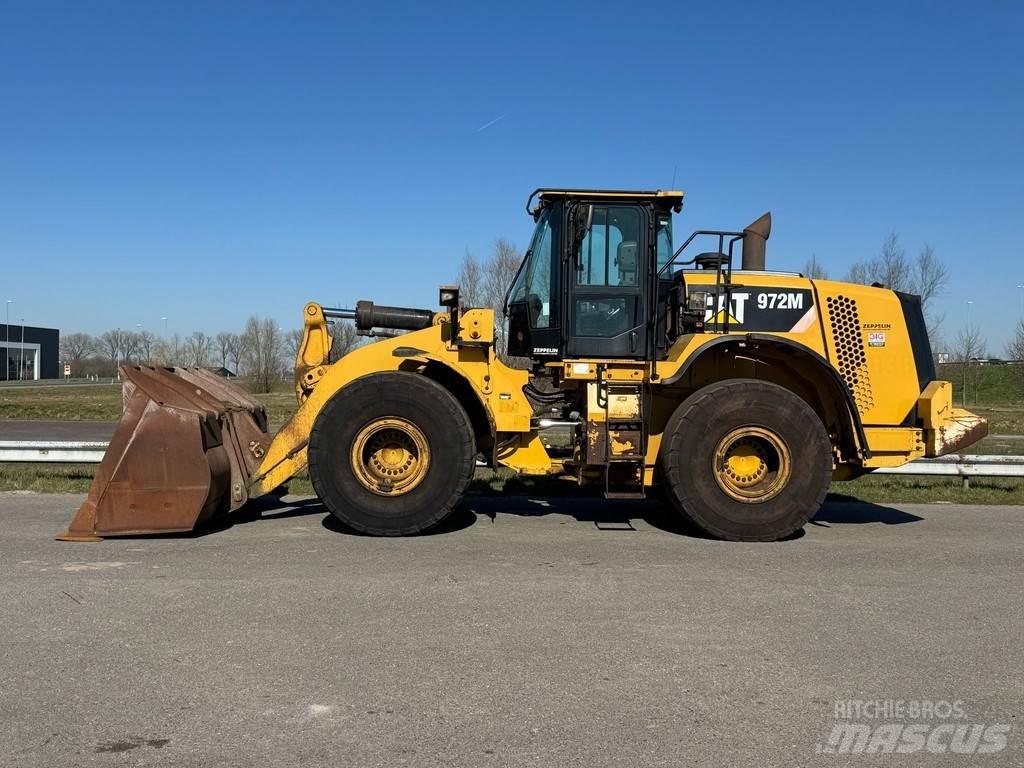 CAT 972M Incarcator pe pneuri