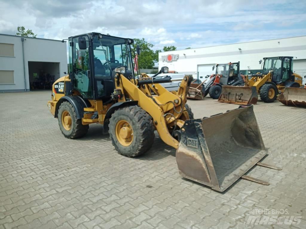 CAT 907 M Incarcator pe pneuri