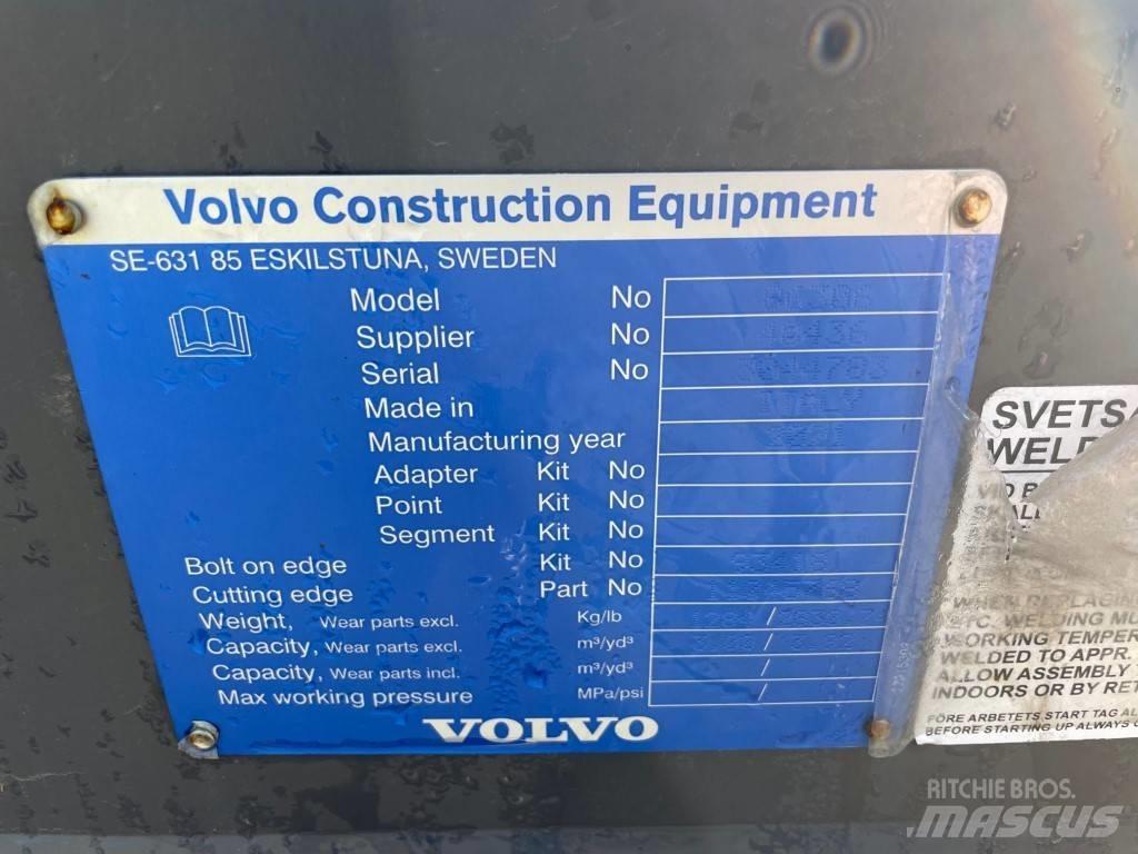 Volvo L 110 H Bucket Pistoane