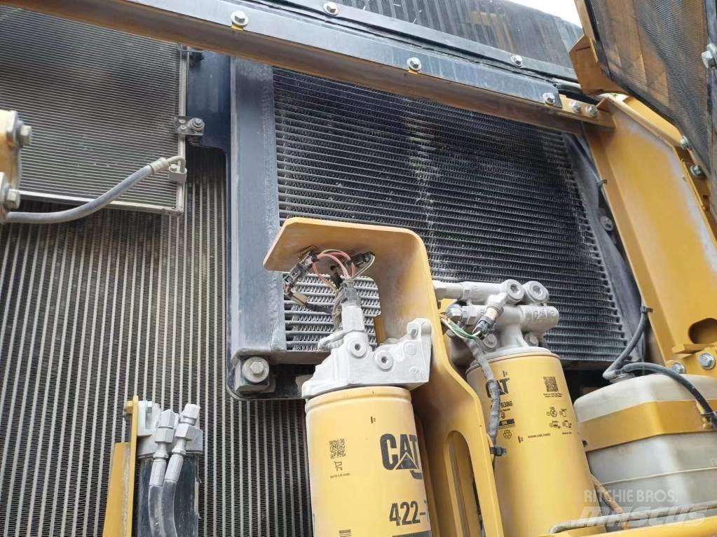 CAT 340 D L Excavatoare pe șenile
