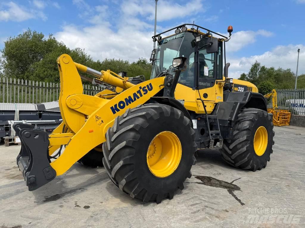 Komatsu WA320-7 Incarcator pe pneuri